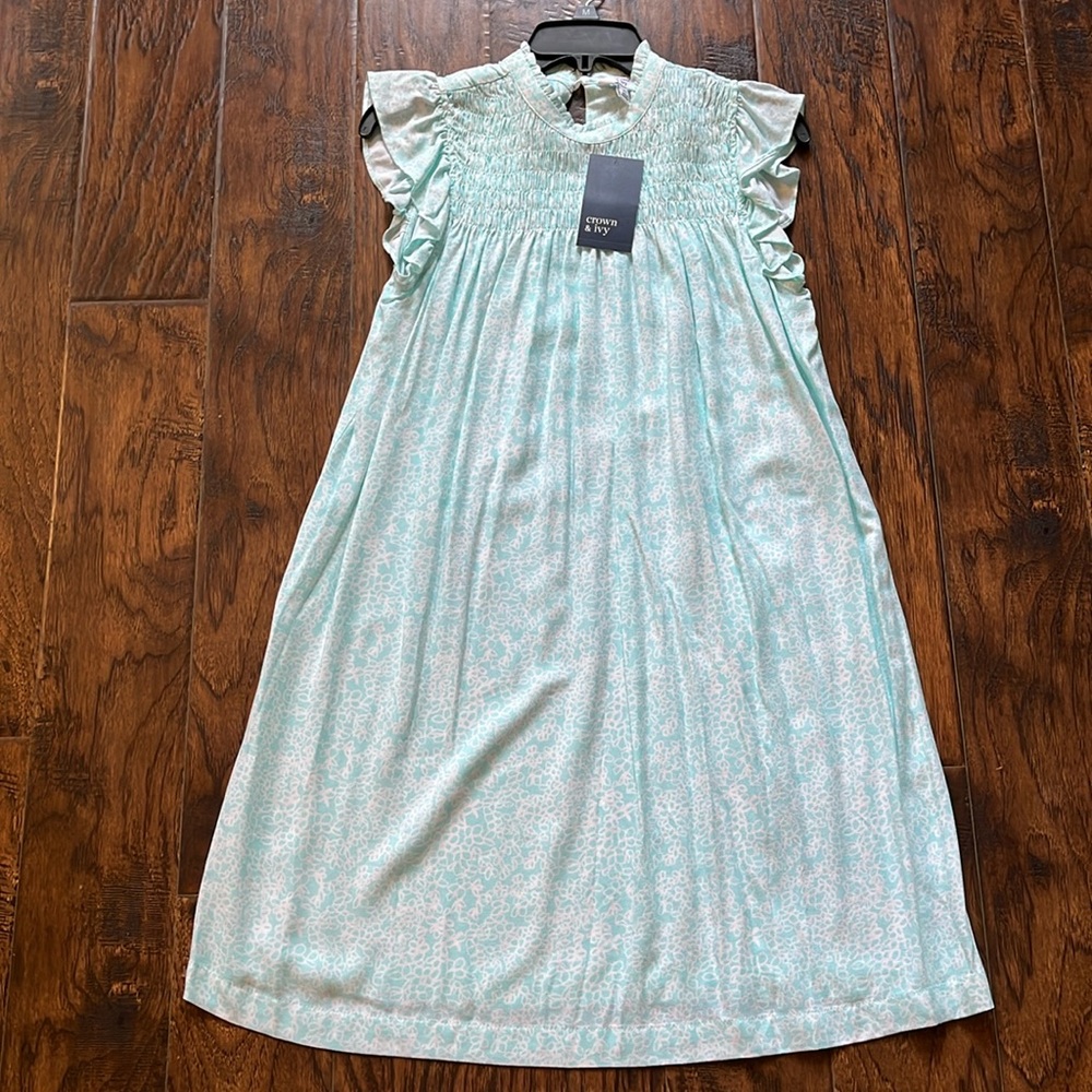 NWT!! Crown and Ivy dress, size XS